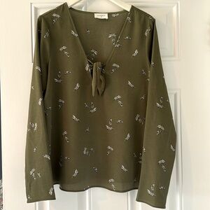 Beautiful Green Feather Top